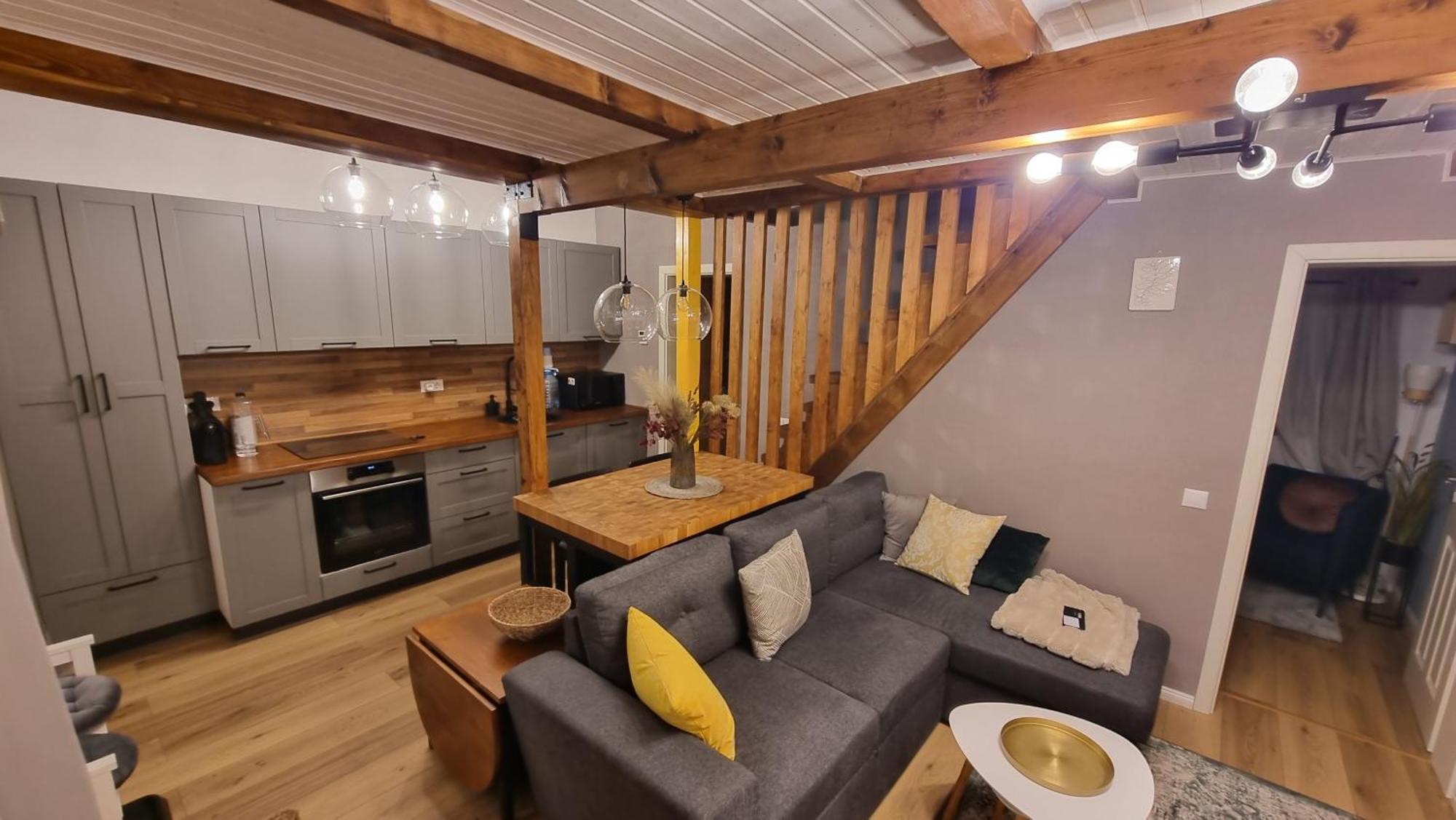 Casuta Din Povesti Villa Reci Luaran gambar